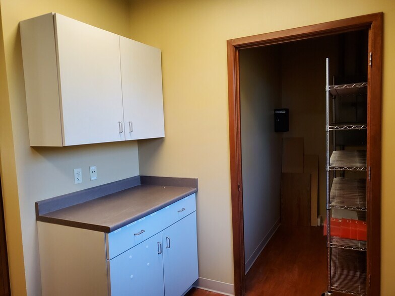 More Photos Of 11115-11119 Lima Rd, Fort Wayne Medical For Sale