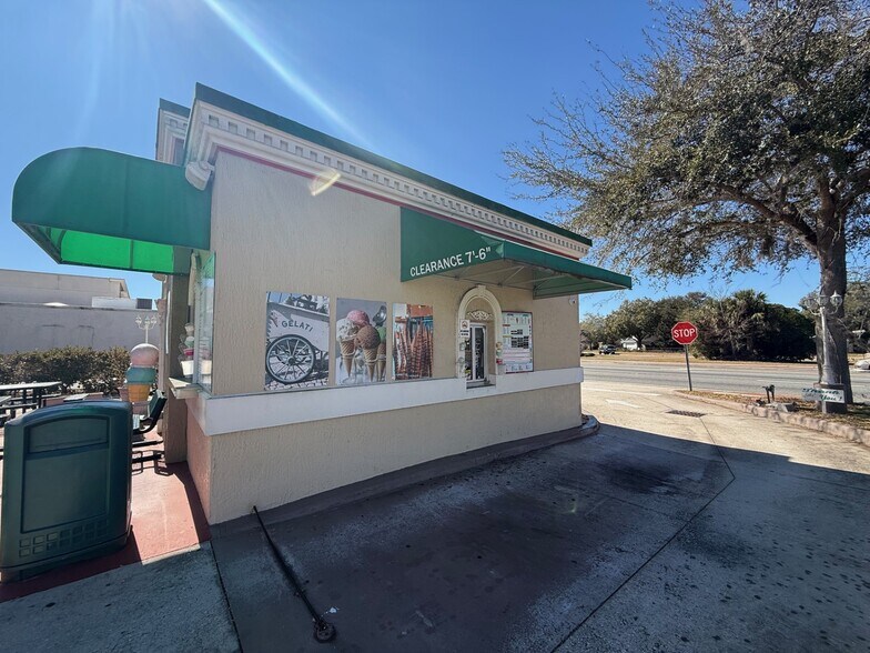 More Photos Of 2521 French Ave, Sanford Fast Food For Sale