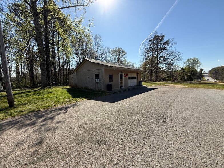 More Photos Of 1429 Athens Rd, Crawford Flex For Sale