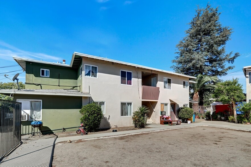 More Photos Of 1072 W Wilson St, Pomona Apartments For Sale