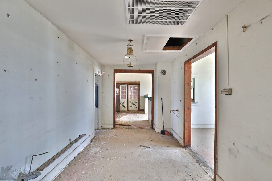 More Photos Of 133 Cherry St, Abilene Land For Sale