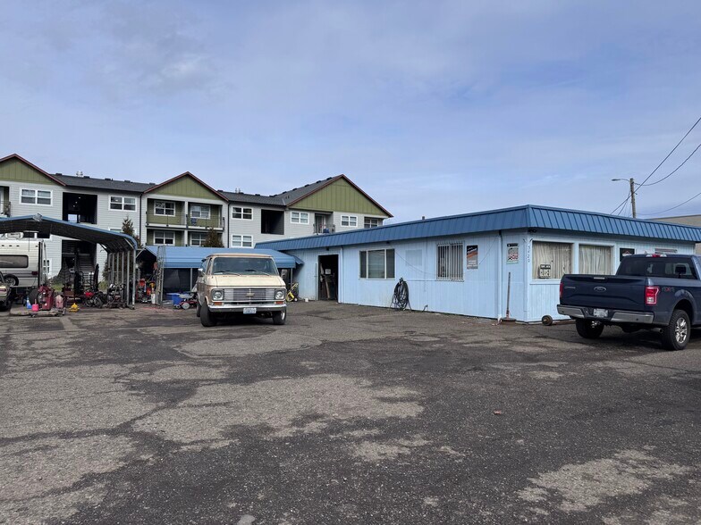 More Photos Of 5420 NE Fourth Plain Blvd, Vancouver Freestanding For Sale