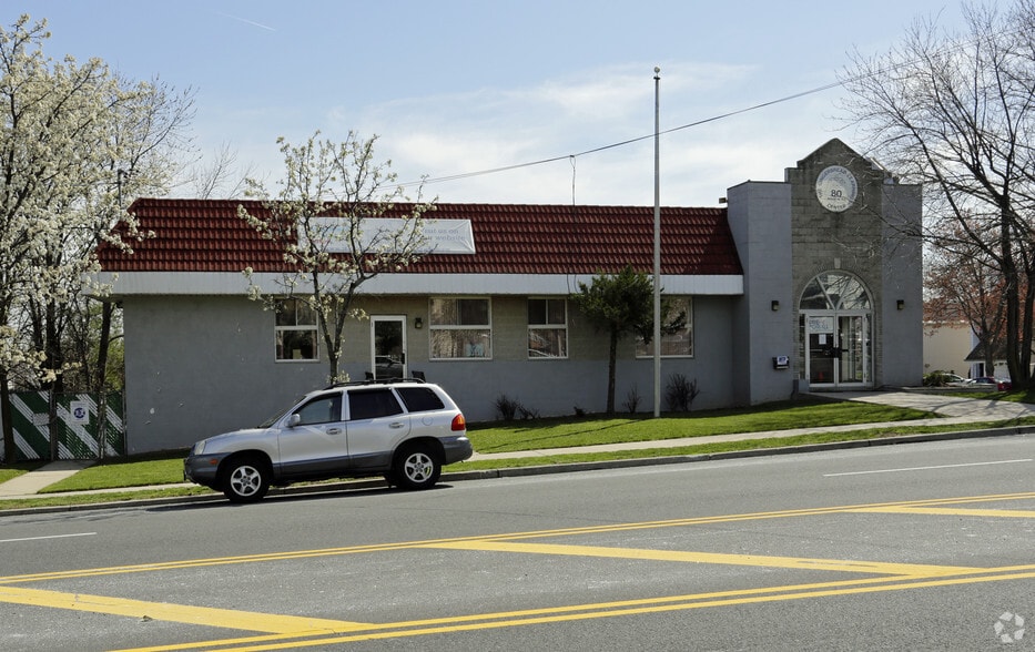 More Photos Of 80 Woodrow Rd, Staten Island Daycare Center For Sale