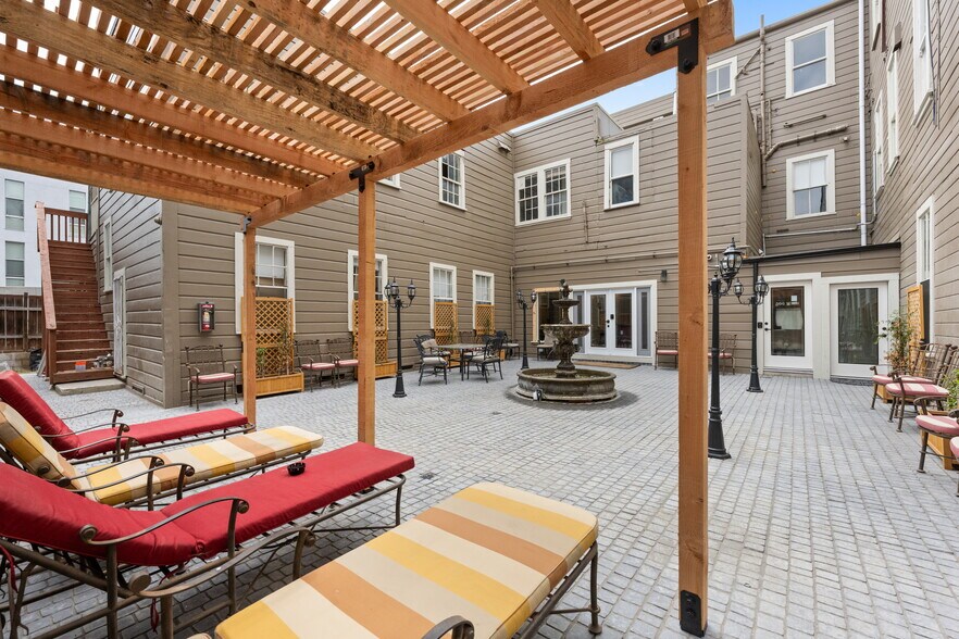 More Photos Of 509 Park Blvd, San Diego Apartments For Sale