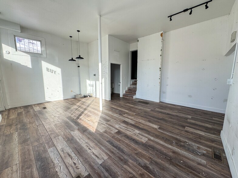 More Photos Of 1220-1222 Parsons Ave, Columbus Storefront Retail Residential For Sale