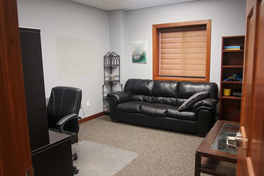 More Photos Of 501 N 16th St, Beresford Warehouse For Sale