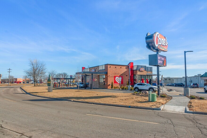 More Photos Of 3030 Milton Ave, Janesville Fast Food For Sale