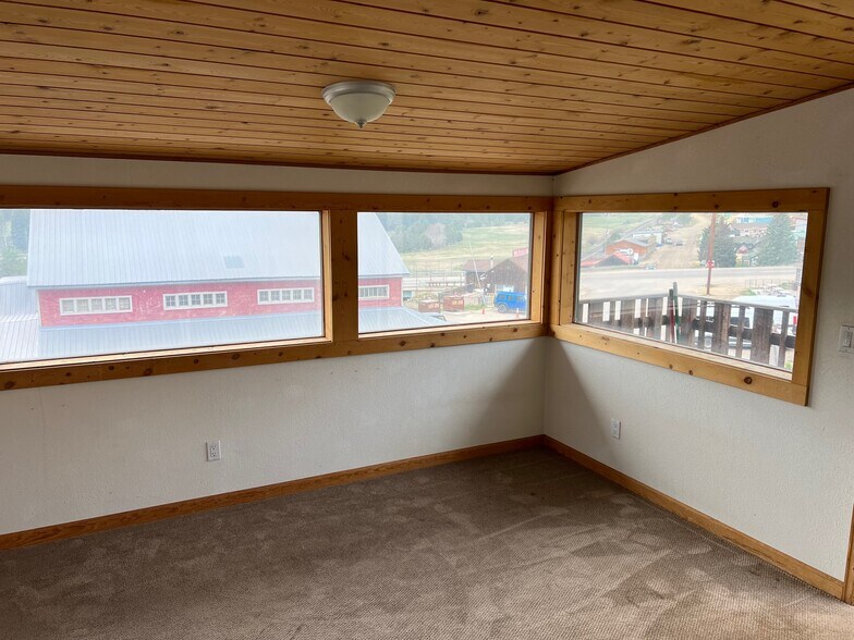 More Photos Of 41 Main St, Rollinsville Freestanding For Sale