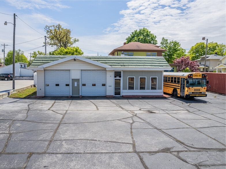 More Photos Of 1102 E State Blvd, Fort Wayne Serviced Offices For Sale