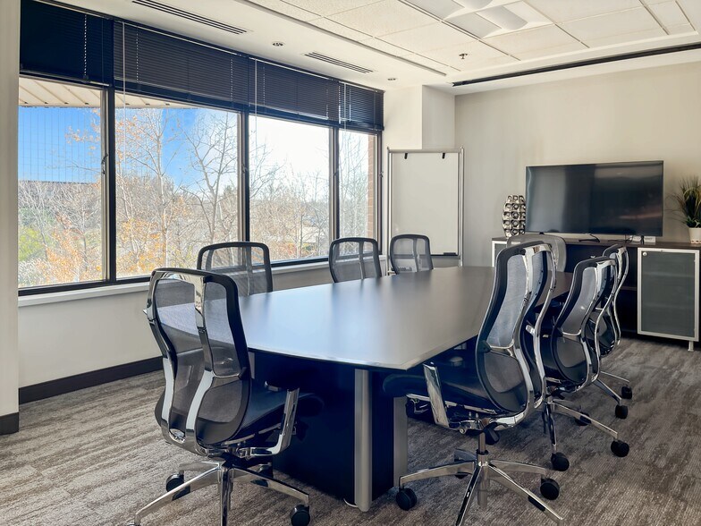 More Photos Of 11414 W Park Pl, Milwaukee Coworking Space