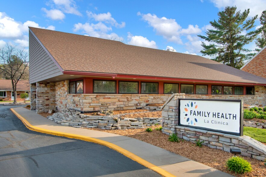 Primary Photo Of 3125 Main St, Stevens Point Office For Sale