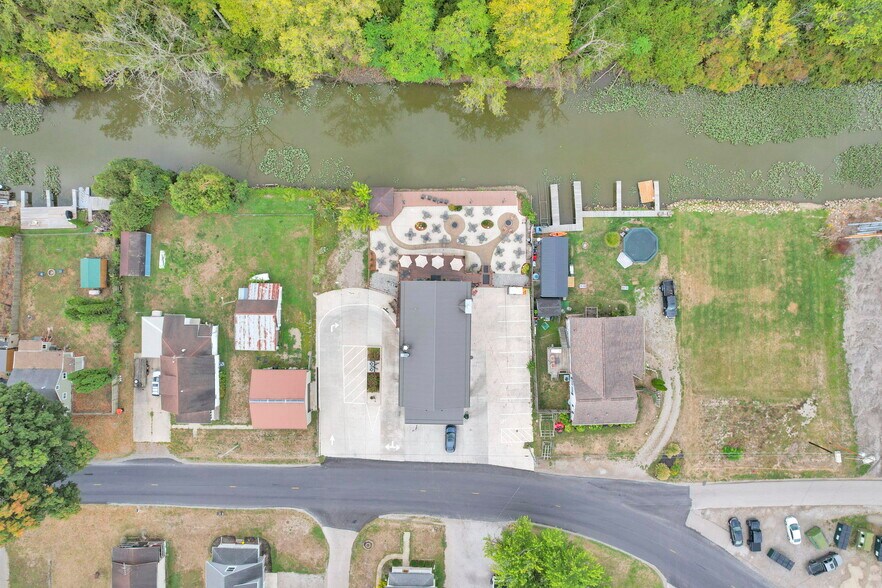 More Photos Of 14675 Zion Rd, Thornville Restaurant For Sale