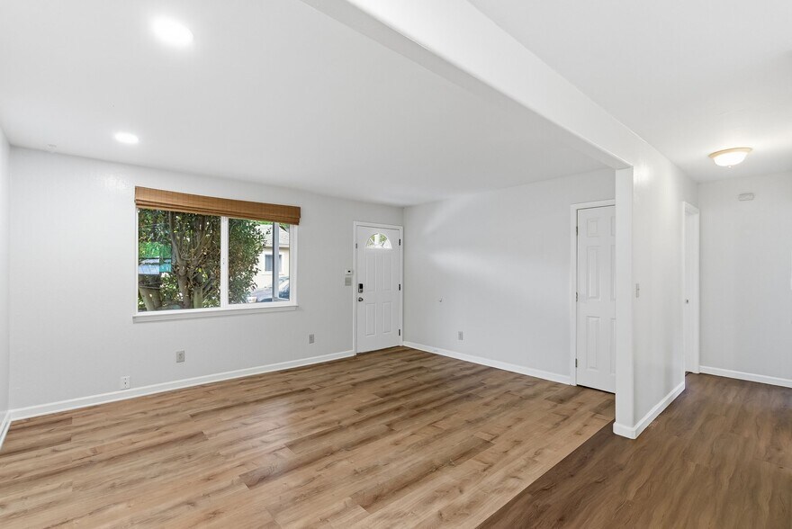 More Photos Of 567 San Geronimo Valley Dr, San Geronimo Apartments For Sale