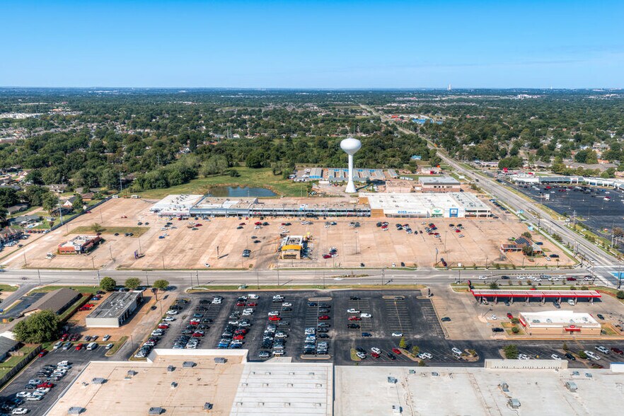 More Photos Of , Broken Arrow General Retail For Sale