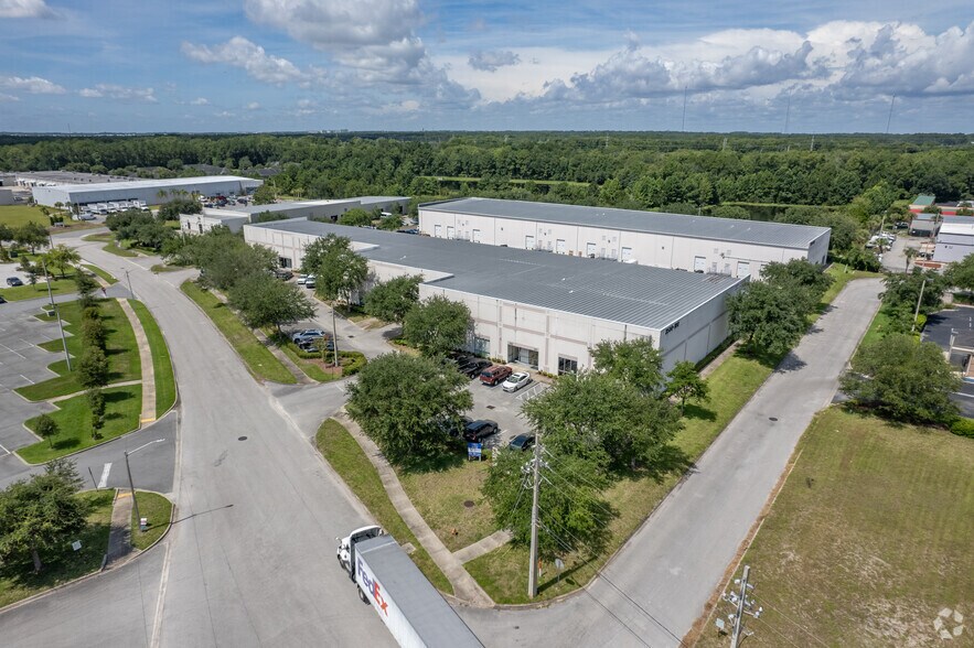 More Photos Of 3500 Beachwood Ct, Jacksonville Warehouse For Lease