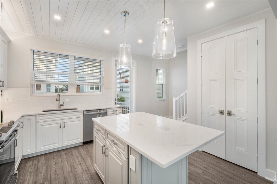 More Photos Of 4318 Marina View Way, Cortez Specialty For Sale