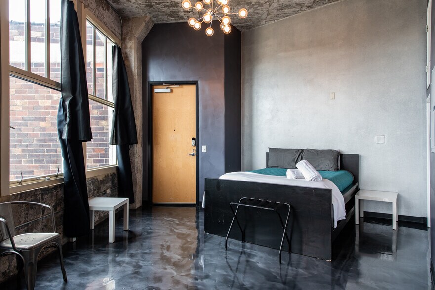 More Photos Of 815 W Market St, Louisville Apartments For Sale