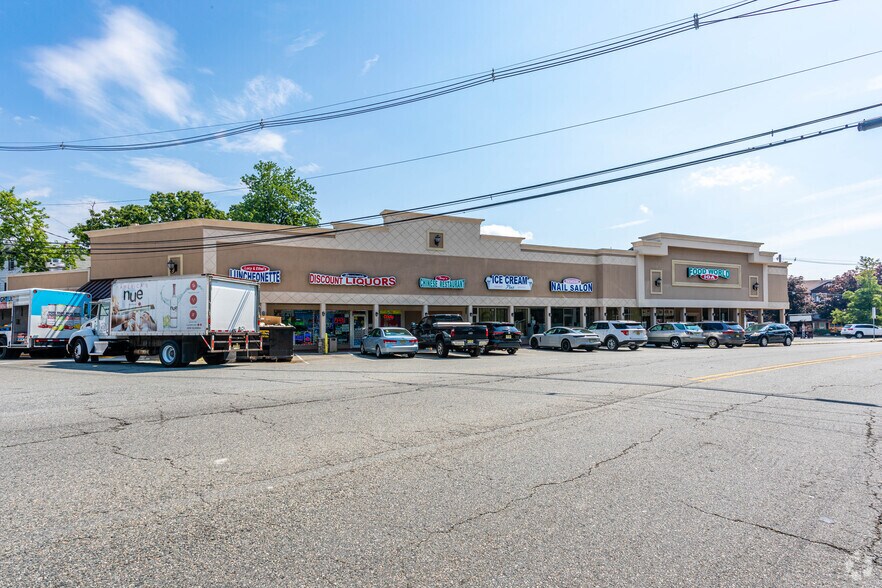 Primary Photo Of 78 Main St, Bloomingdale Storefront For Lease