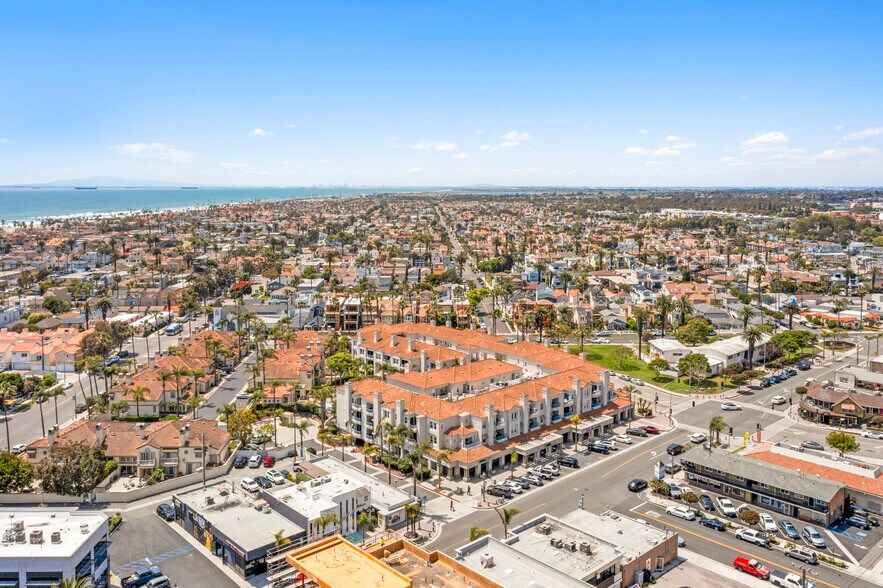 More Photos Of 501 Main St, Huntington Beach Storefront Retail Residential For Lease
