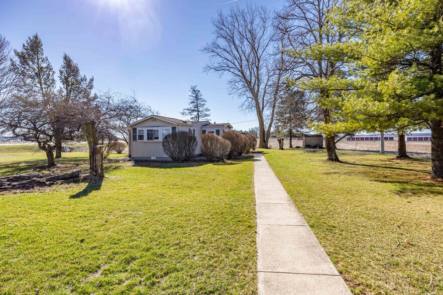 More Photos Of 8724 US Highway 68 N, West Liberty General Retail For Sale