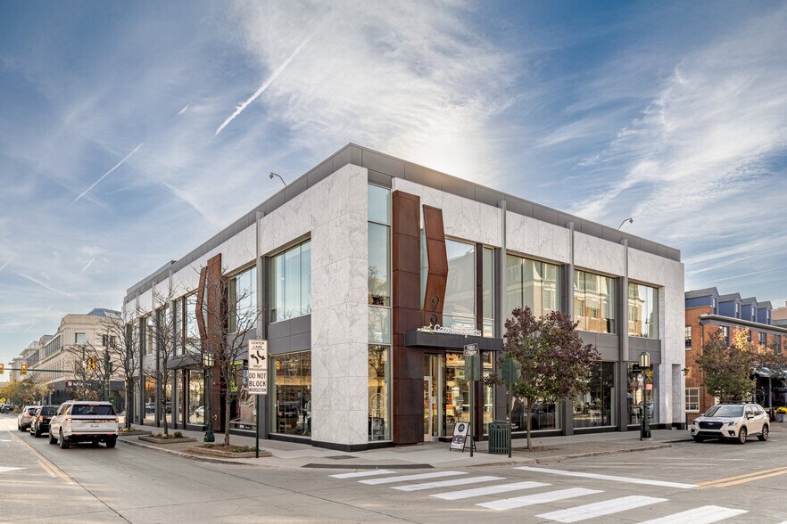 More Photos Of 55-99 W Maple Rd, Birmingham Medical For Lease