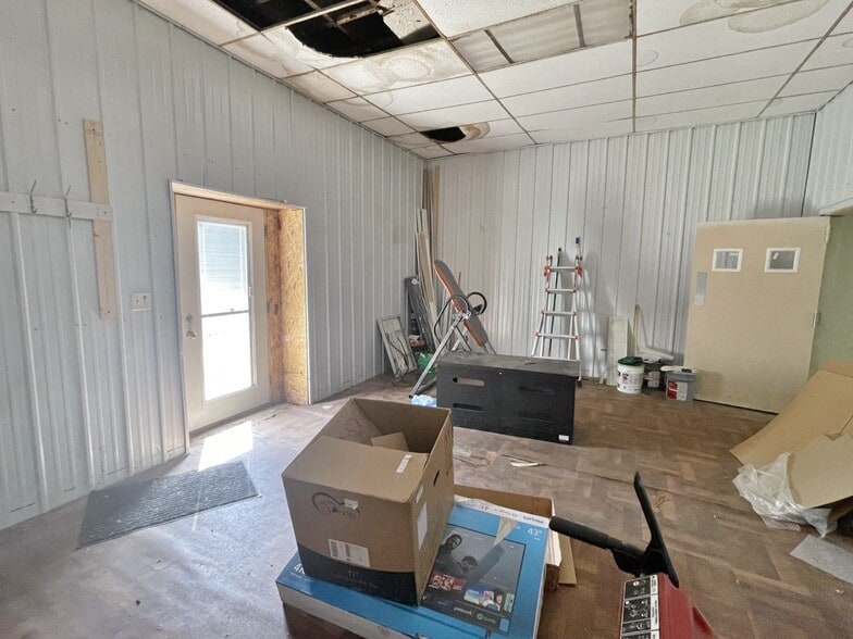 More Photos Of 208 N Main St, Berthold Storefront Retail Office For Sale