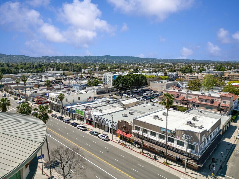 More Photos Of 6265 Van Nuys Blvd, Van Nuys Storefront For Sale