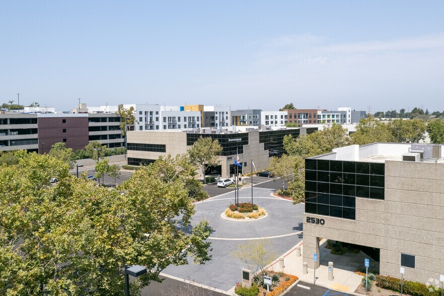 More Photos Of 2540-2550 Red Hill Ave, Santa Ana Office For Lease