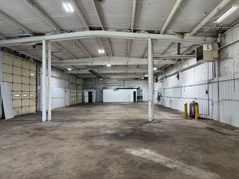 More Photos Of 30338 Co 12 Rd, Elkhart Industrial For Lease