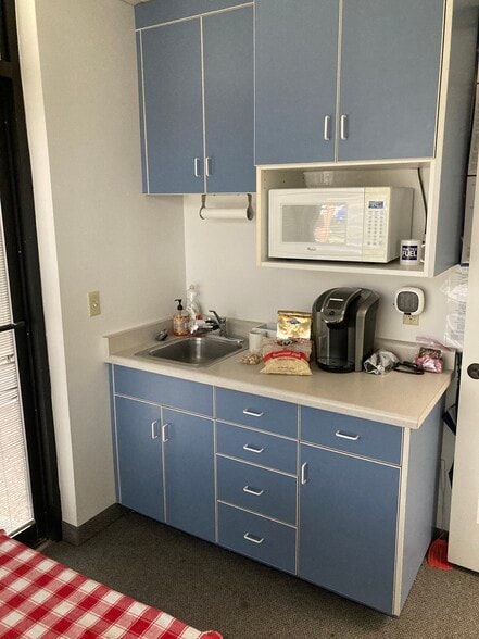 More Photos Of 9233 S Redwood Rd, West Jordan Medical For Lease