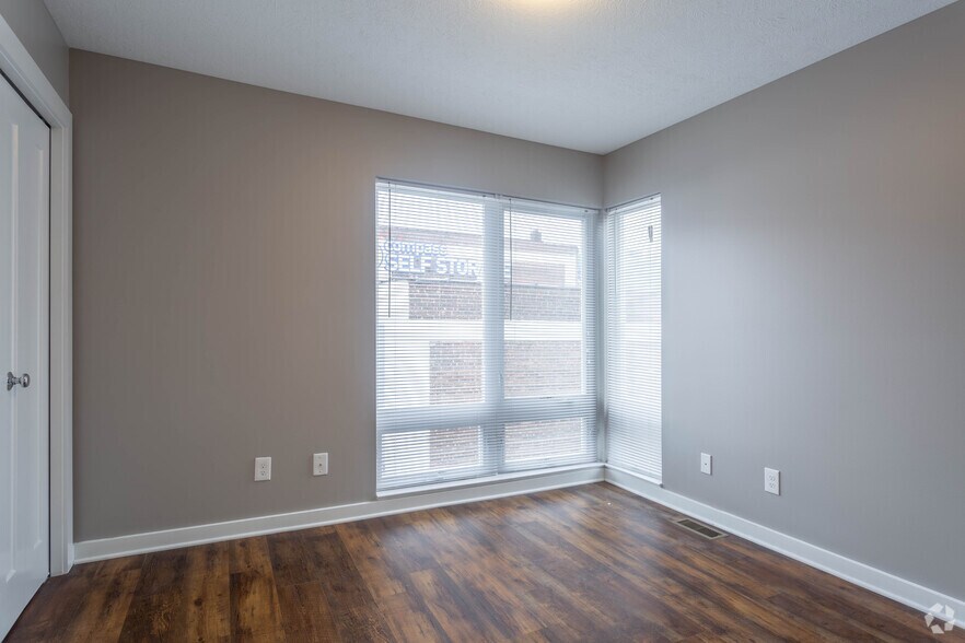 More Photos Of 1421 E 15th St, Cleveland Apartments For Sale