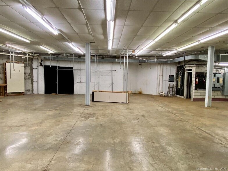 More Photos Of 295 Talcottville Rd, Vernon Storefront Retail Office For Sale