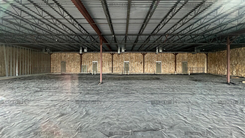 More Photos Of 3200 E US-412 Hwy, Siloam Springs Storefront Retail Office For Lease