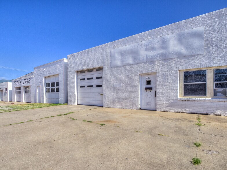 More Photos Of 227 W MacArthur Dr, Midwest City Auto Repair For Sale