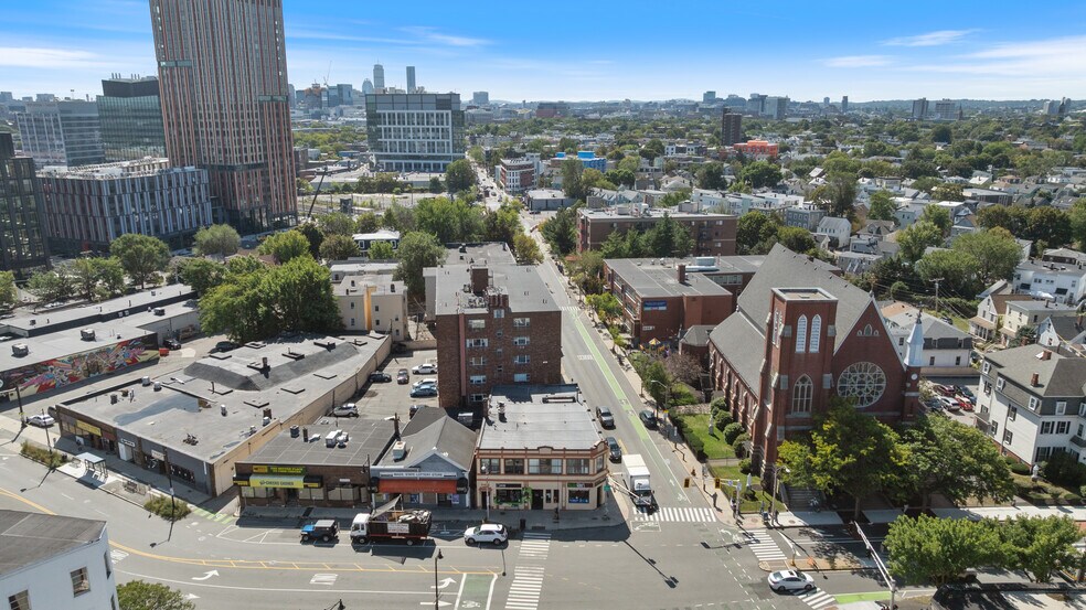 More Photos Of 16 Union Sq, Somerville Apartments For Sale