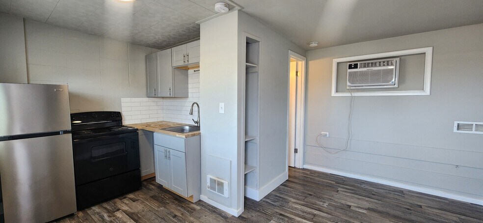 More Photos Of 124-132 W Shoshone St, Pasco Apartments For Sale