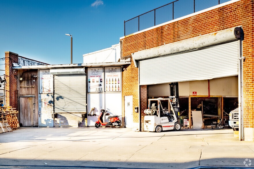 More Photos Of 56-01 Maspeth Ave, Maspeth Warehouse For Lease