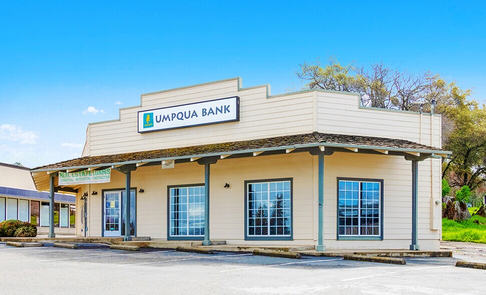 More Photos Of 11 Ridge Rd, Sutter Creek Bank For Lease