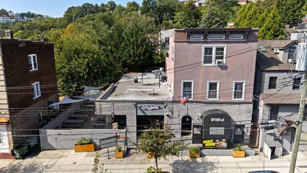 Primary Photo Of 60-62 Van Duzer St, Staten Island Freestanding For Sale