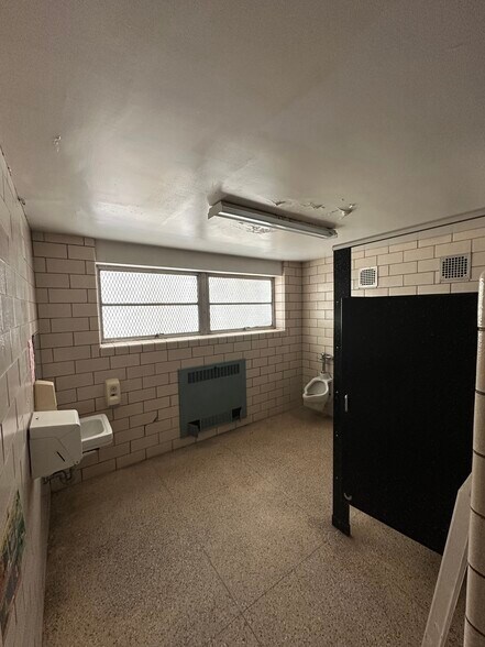 More Photos Of 252 Fordyce St, Pittsburgh Schools For Sale