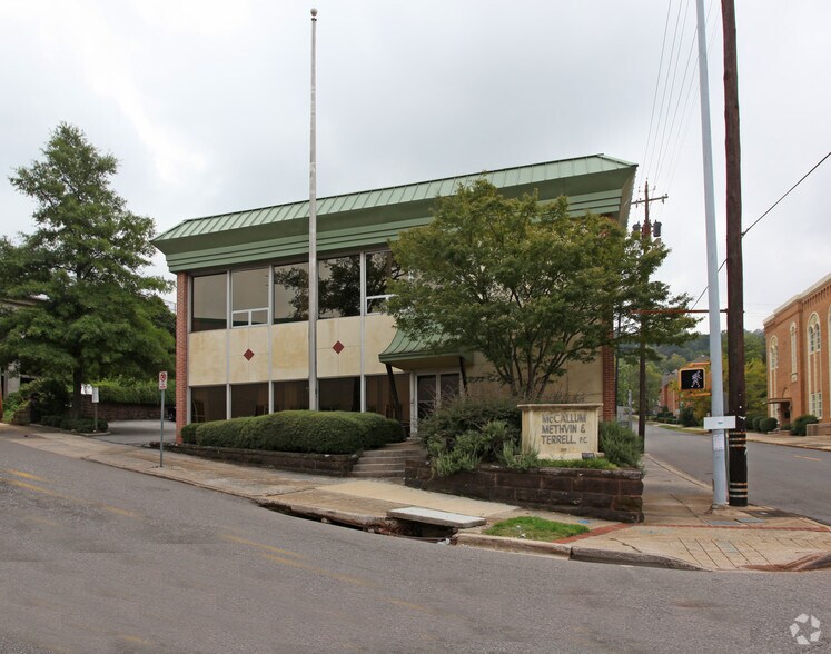 More Photos Of 2201 Arlington Ave S, Birmingham Office For Sale