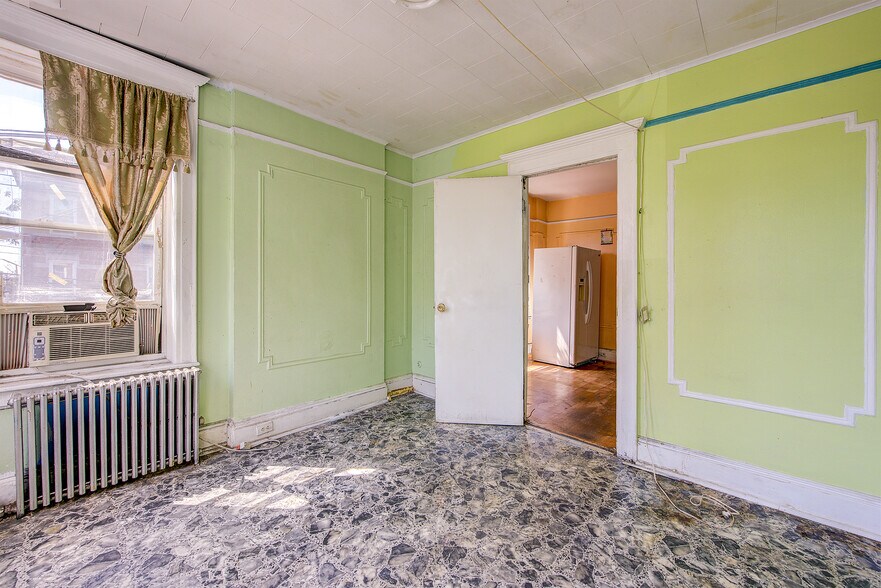 More Photos Of 1701 Gates Ave, Ridgewood Apartments For Sale