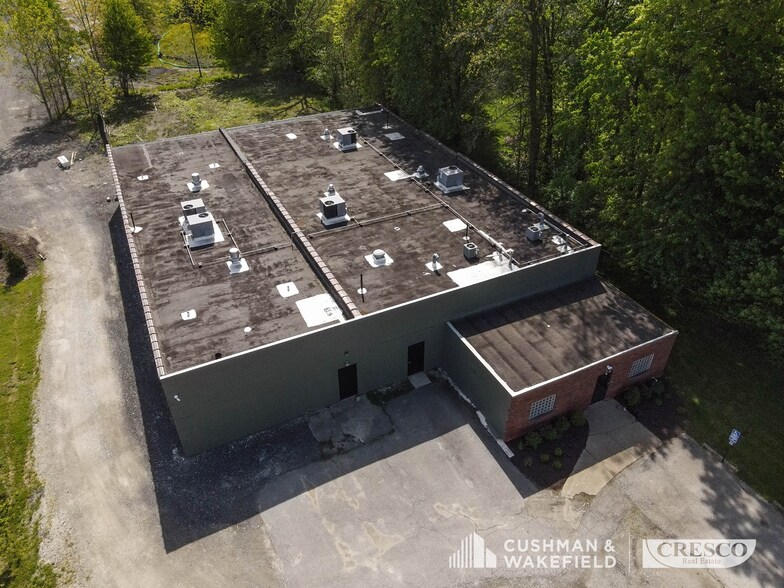 More Photos Of 1101 Jaycox Rd, Avon Veterinarian Kennel For Lease