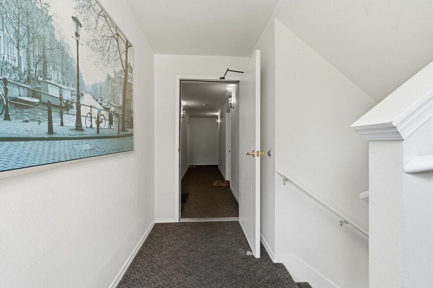 More Photos Of 13310 Greenwood Ave N, Seattle Apartments For Sale