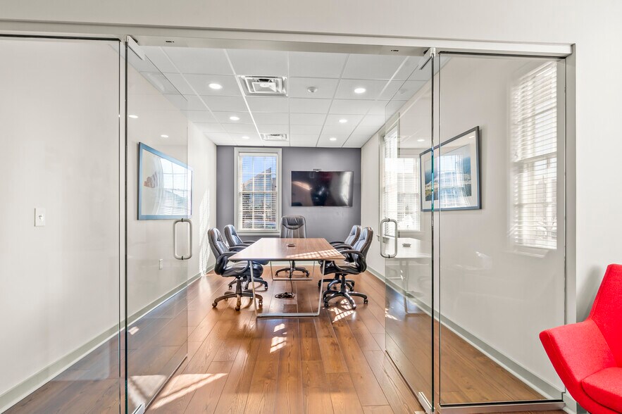 More Photos Of 331 High St, Winston-Salem Office For Sale