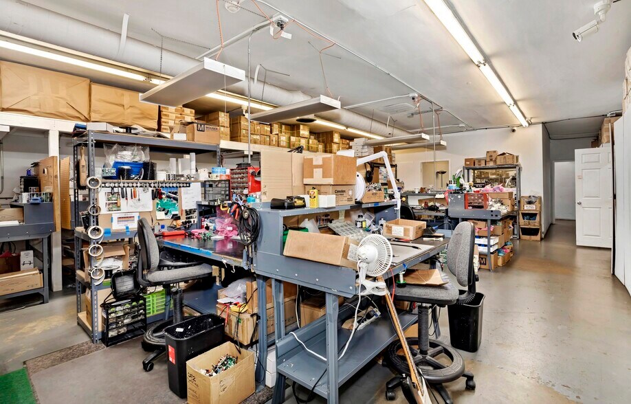 More Photos Of 11018 Washington Blvd, Culver City Storefront For Sale