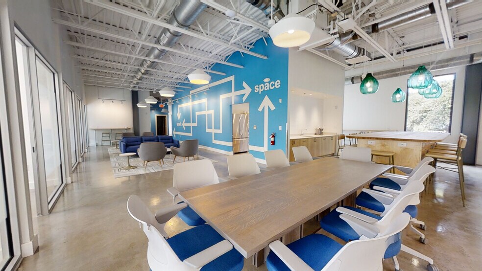 More Photos Of 656 Ellis Oak Dr, Charleston Office For Lease