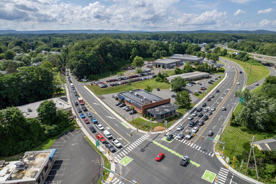 More Photos Of 8 N King St, Northampton Office For Lease