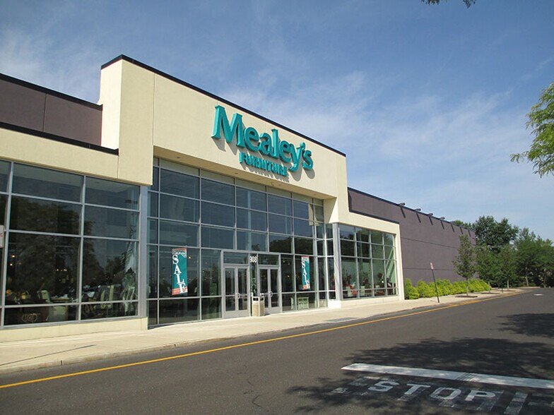 More Photos Of 720-908 W Street Rd, Warminster Unknown For Lease