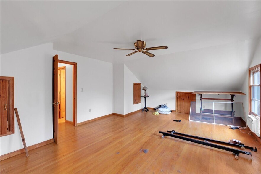 More Photos Of 9512 National Turnpike, Fairdale Land For Sale